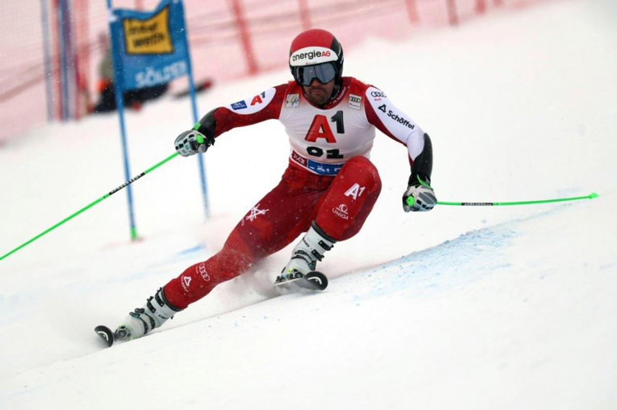 Austria's Vincent Kriechmayr ompetes during the first run of the men's giant slalom at the Alpine Ski World Cup opener in Solden on October 26, 2025.  Johann GRODER / APA / AFP