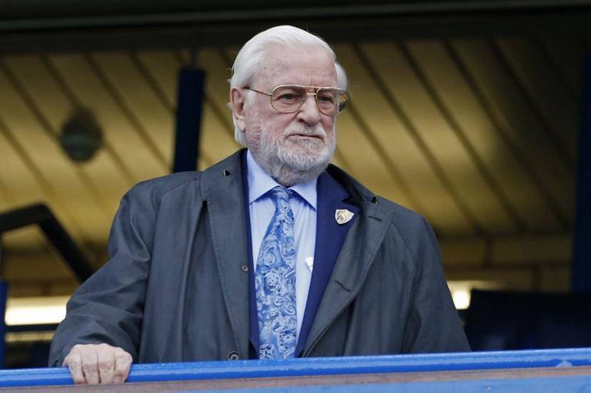 Former Chelsea chairman Ken Bates awaits kick off in the English Premier League football match between Chelsea and Sunderland at Stamford Bridge in London on May 21, 2017.  Ian KINGTON / AFP