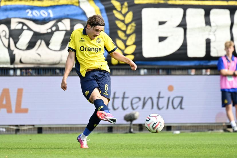 Union's Kamiel Van De Perre is pictured in action during a soccer match between Union Saint-Gilloise and SV Zulte Waregem, Saturday 15 August 2026 in Brussels, on day 2 of the 2026-2027 'Jupiler Pro League' first division of the Belgian championship. BELGA PHOTO MAARTEN STRAETEMANS