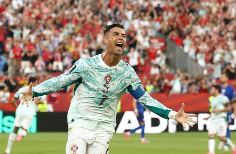 Portugal's forward #07 Cristiano Ronaldo celebrates after scoring his team's first goal from the penalty spot during the 2026 World Cup round of 32 football match between Portugal and Croatia at the Toronto Stadium in Toronto on July 2, 2026.   Cole Burston / AFP