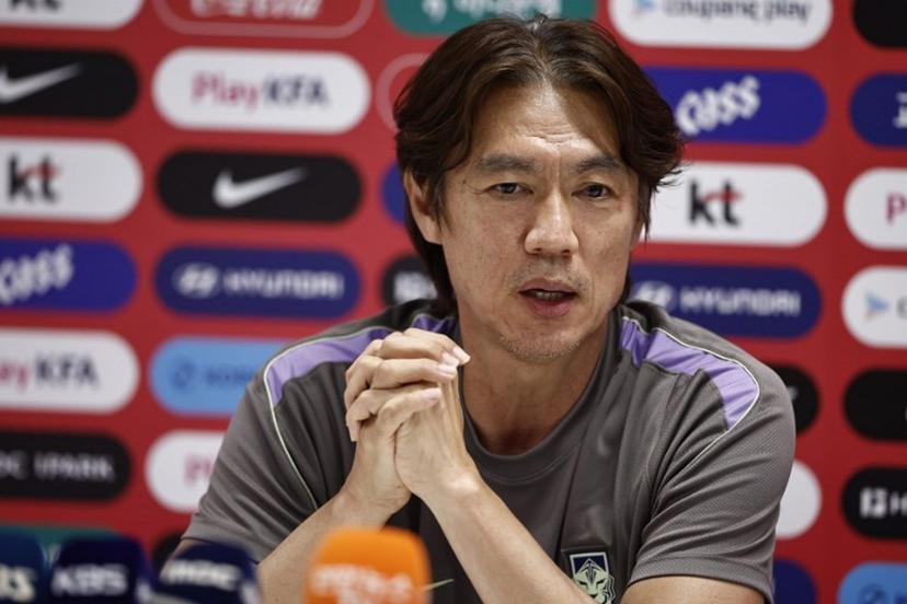 South Korea's head coach Hong Myung-bo gives a press conference at Chivas Verde Valle in Guadalajara, Mexico on June 25, 2026, during the 2026 World Cup football tournament.  Ulises RUIZ / AFP