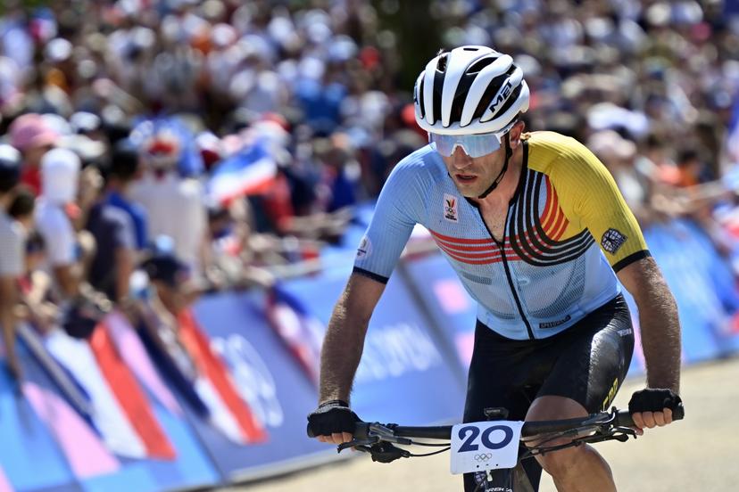 Belgian Pierre De Froidmont pictured in action during the men's cross-country mountain bike cycling race at the Paris 2024 Olympic Games, at the Colline d'Elancourt climb near Paris, France on Monday 29 July 2024. The Games of the XXXIII Olympiad are taking place in Paris from 26 July to 11 August. The Belgian delegation counts 165 athletes competing in 21 sports. BELGA PHOTO DIRK WAEM