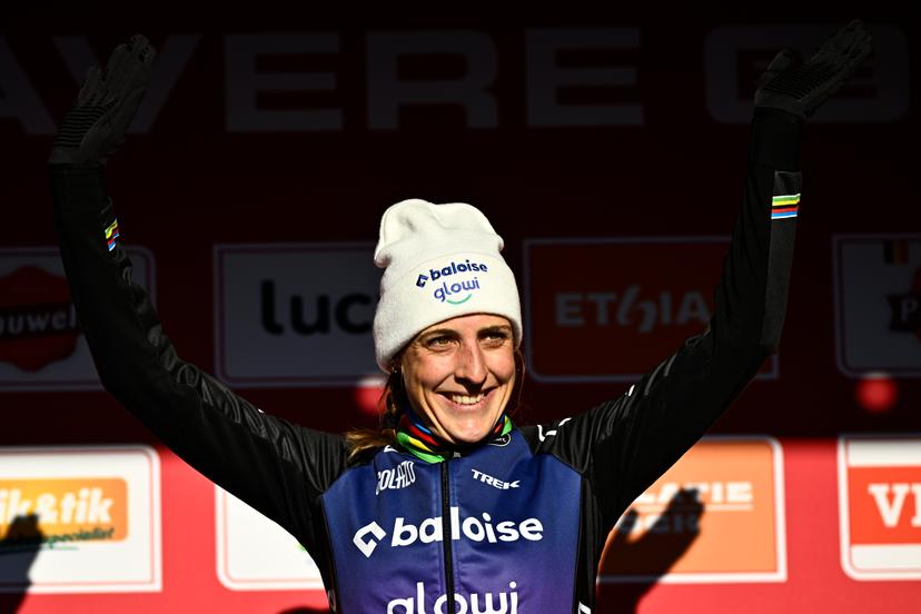 Dutch Lucinda Brand celebrates on the podium after winning the women's elite race of the World Cup cyclocross cycling event in Gavere on Friday 26 December 2025, stage 7 (out of 12) of the UCI World Cup competition. BELGA PHOTO JASPER JACOBS