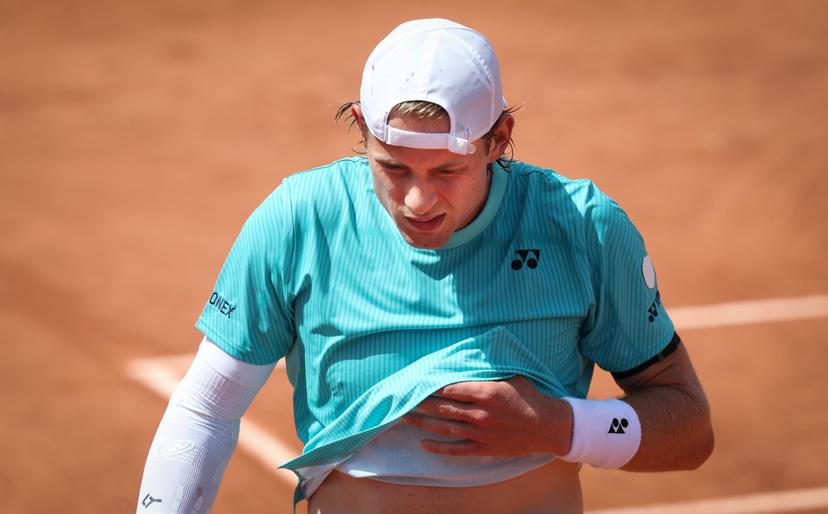 Belgian Zizou Bergs looks dejected during a first round match in the men's singles between Czech Machak and Belgian at the Roland Garros French Open tennis tournament, in Paris, France, Sunday 24 May 2026. This year's tournament takes place from 18 May to 07 June. BELGA PHOTO VIRGINIE LEFOUR