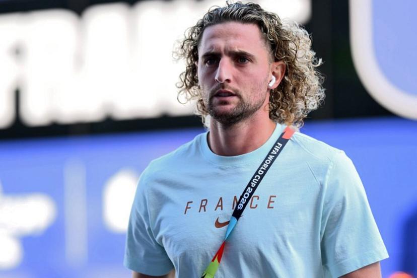 France's midfielder #14 Adrien Rabiot steps out of the team's bus ahead of its arrival for the 2026 World Cup round of 16 football match between Paraguay and France at the Philadelphia Stadium in Philadelphia on July 4, 2026.   MAURO PIMENTEL / AFP