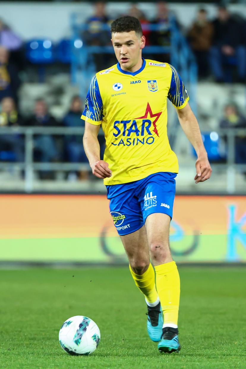 Beveren's Louis Verstraete pictured in action during a soccer match between SK Beveren and Patro Eisden Maasmechelen, Friday 15 March 2024 in Beveren, on day 26/30 of the 2023-2024 'Challenger Pro League' second division of the Belgian championship. BELGA PHOTO DAVID PINTENS