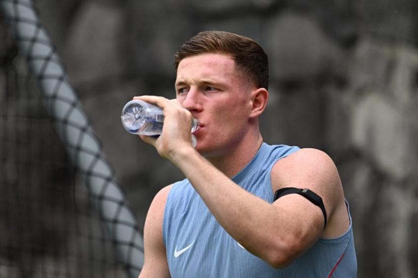England's midfielder #08 Elliot Anderson takes part in a training session at the Pumas training grounds in Mexico City on July 4, 2026, on the eve of the 2026 World Cup round of 16 football match between Mexico and England.  CARL DE SOUZA / AFP