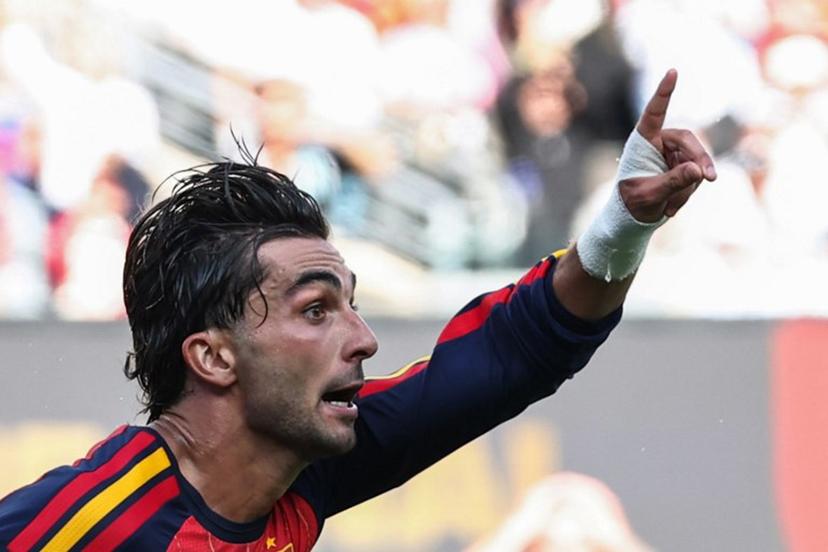 Spain's forward #07 Ferran Torres celebrates scoring his team's first goal during the 2026 World Cup football tournament final match between Spain and Argentina at the New York/New Jersey Stadium in East Rutherford on July 19, 2026.   FRANCK FIFE / AFP
