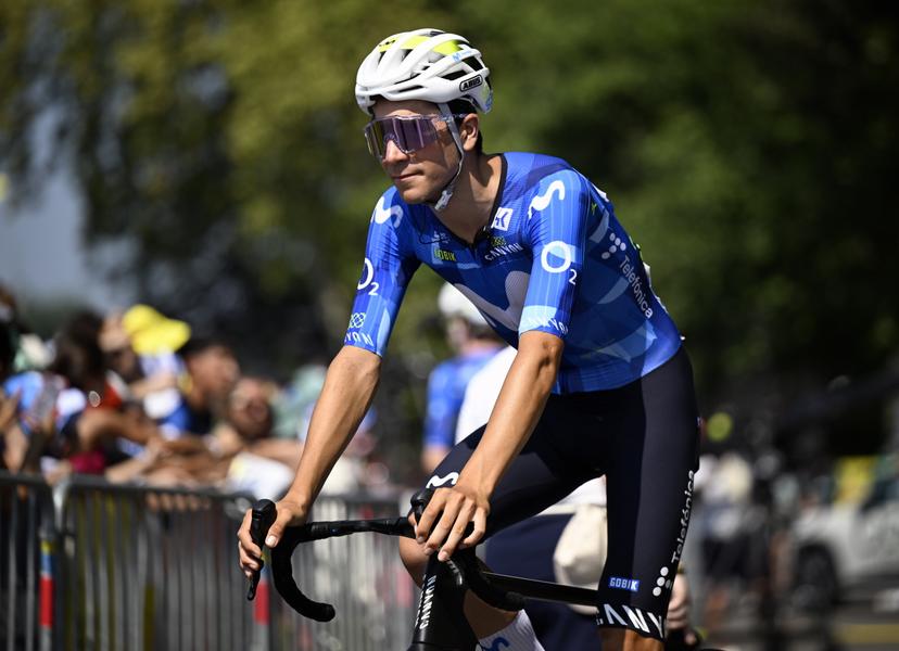 Belgian Cian Uijtdebroeks of Movistar Team pictured at the start of stage 6 of the 2026 Tour de France cycling race, a stage of 186 km from Pau to Gavarnie-Gedre, on Thursday 09 July 2026. The 113th edition of the Tour de France starts on Saturday 4 July in Barcelona, Spain, and will finish in Paris, France on the 26th of July. BELGA PHOTO DAVID PINTENS