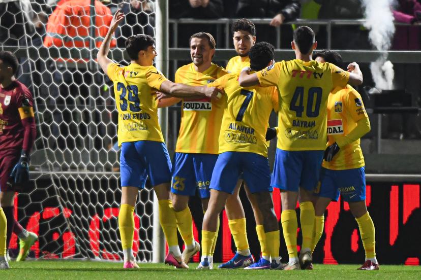 Westerlo's players celebrate after scoring during a soccer match between KVC Westerlo and Raal La Louviere, Saturday 20 December 2025 in Westerlo, on day 19 of the 2025-2026 'Jupiler Pro League' first division of the Belgian championship. BELGA PHOTO JILL DELSAUX