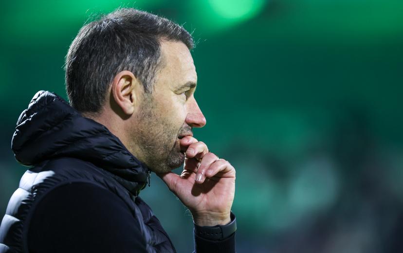 RAAL's head coach Frederic Taquin looks dejected during a soccer match between RAAL La Louviere and KRC Genk, Sunday 22 March 2026 in La Louviere, on day 30 of the 2025-2026 'Jupiler Pro League' first division of the Belgian championship. BELGA PHOTO VIRGINIE LEFOUR