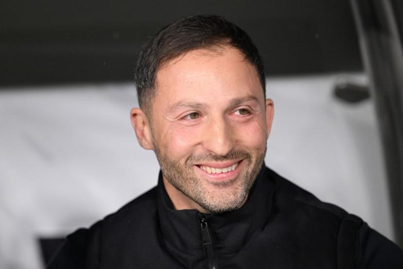 Fenerbahce's Italian head coach Domenico Tedesco looks on prior to the Europa League 1st round day 7 football match between Fenerbahce and Aston Villa at Sukru Saracoglu Stadium in Istanbul on January 22, 2026.  Ozan KOSE / AFP