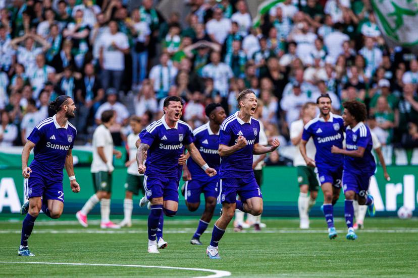 260723 Danylo Sikan of Anderlecht celebrates after 0-1 during the UEFA Europa League second qualifying round football match between Hammarby and Anderlecht on July 23, 2026 in Stockholm.  Photo: Kenta Jönsson / BILDBYRÅN / COP 210 / KJ0354 fotboll football soccer fotball uefa europa league europa league kval qualifying round qualification hammarby anderlecht bbeng grappa33 jubel BELGIUM ONLY