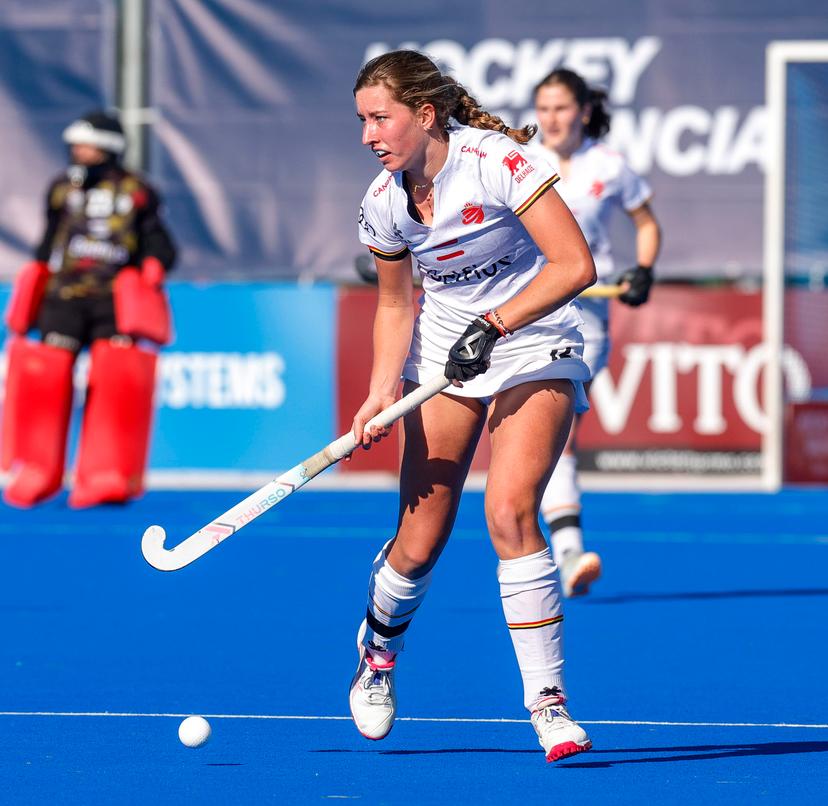 Belgium's Agathe Favart pictured in action during a hockey game between Belgian national team Red Panthers and Spain, The fifth game (out of 16) in the group stage of the 2025-2026 women's FIH Pro League, Thursday 05 February 2026 in Valencia, Spain.  BELGA PHOTO DAVID GONZALEZ