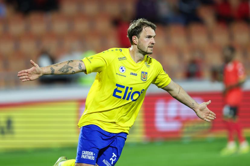 Beveren's Lennart Mertens celebrates after scoring during a soccer game between RFC Seraing and SK Beveren, Friday 17 April 2026 in Seraing, on day 34 of the 2025-2026 'Challenger Pro League' 1B second division of the Belgian championship. BELGA PHOTO BRUNO FAHY