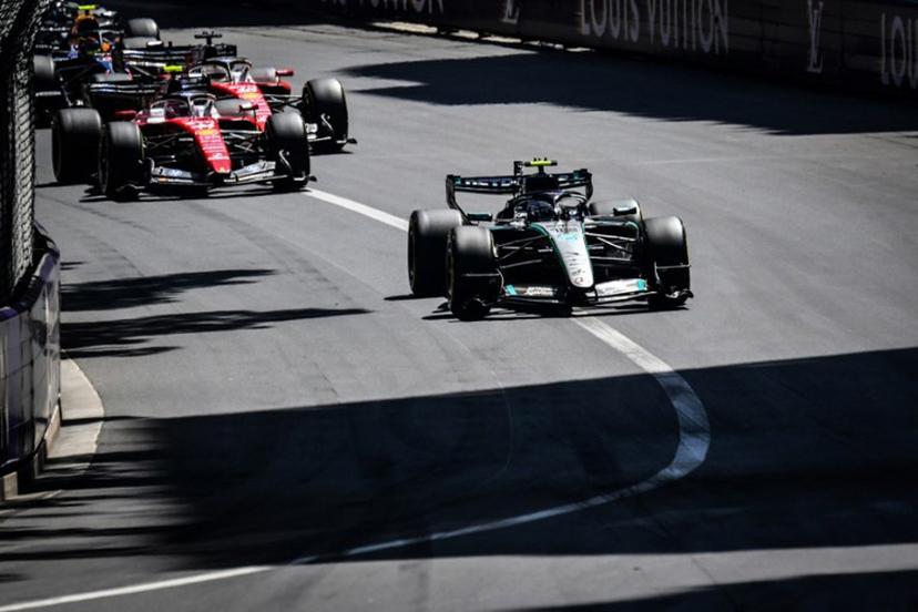 Mercedes' Italian driver Kimi Antonelli (C) leads the start during Monaco Formula 1 Grand Prix at the Monaco street circuit in Monaco, ahead of the, on June 7, 2026.   Andrej ISAKOVIC / AFP