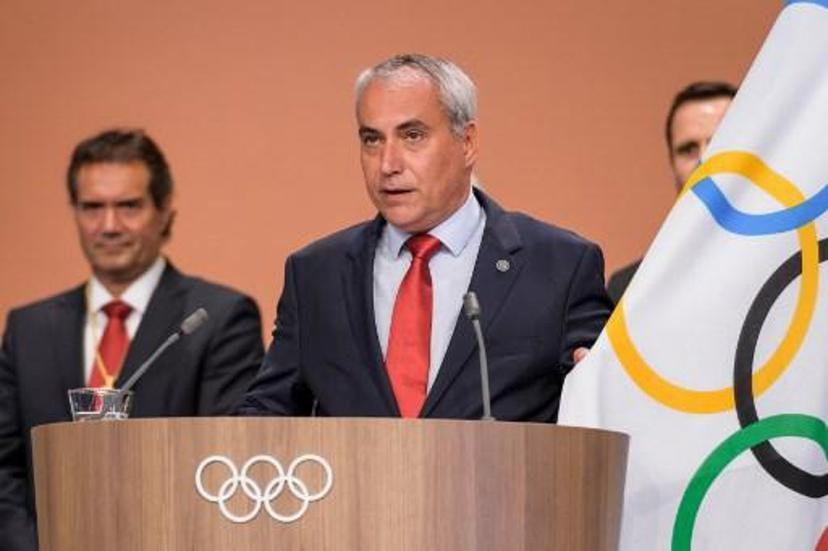 Newly elected International Olympic Committee (IOC) member and President of the International Federation for Equestrian, Belgian Ingmar de Vos, takes oath during the 131st IOC session in Lima on September 15, 2017.  Fabrice COFFRINI / AFP