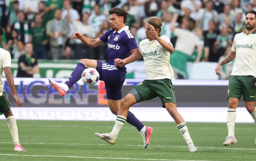 Anderlecht's Lukas Ambros fights for the ball during a soccer game between Swedish Hammarby IF and Belgian RSC Anderlecht, Thursday 23 July 2026 in Stockholm, Sweden, the first leg of the second qualifying round for the UEFA Europa League. BELGA PHOTO VIRGINIE LEFOUR