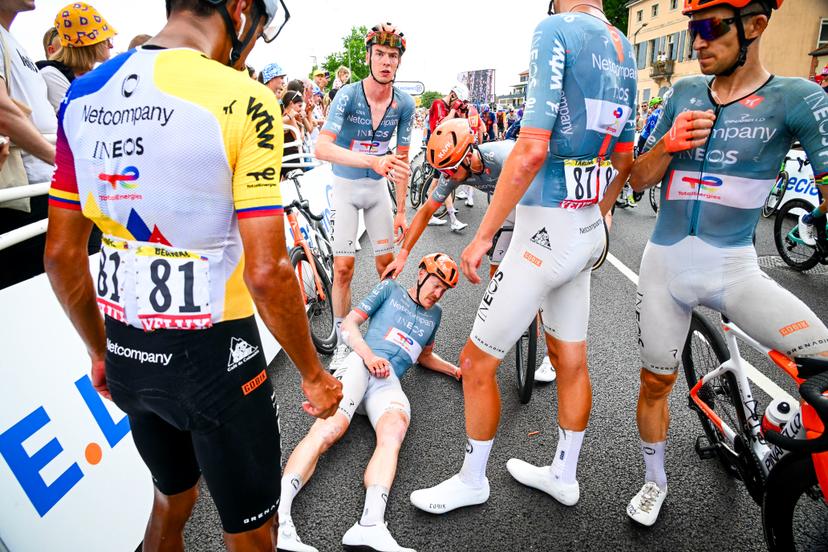 French Dorian Godon of Netcompany-INEOS is surrounded by teammates while being injured at the end of the stage 12 of the 2026 Tour de France cycling race, a stage of 181km from Nevers Magny-Cours to Chalon-sur-Saone, on Thursday 16 July 2026. The 113th edition of the Tour de France starts on Saturday 4 July in Barcelona, Spain, and will finish in Paris, France on the 26th of July. BELGA PHOTO POOL LUCA BETTINI