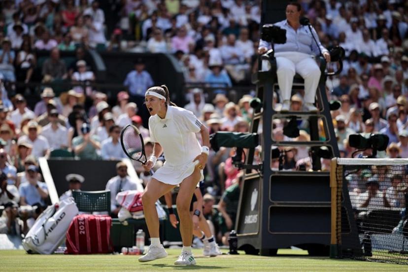 Czech Republic's Karolina Muchova reacts after winning the set against US player Coco Gauff during their women's singles semi-final tennis match on the eleventh day of the 2026 Wimbledon Championships at The All England Lawn Tennis and Croquet Club in Wimbledon, southwest London, on July 9, 2026.  Henry NICHOLLS / AFP