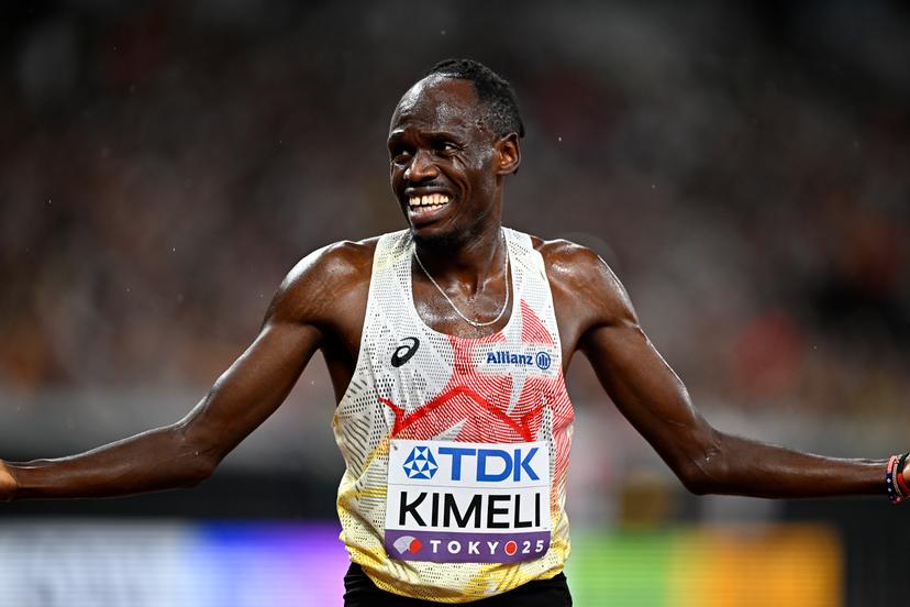 Belgian Isaac Kimeli celebrates after winning the silver medal in the 5000m men final, at the World Athletics Championships in Tokyo, Japan, on Sunday 21 September 2025. The outdoor Worlds are taking place from 13 to 21 September. BELGA PHOTO JASPER JACOBS