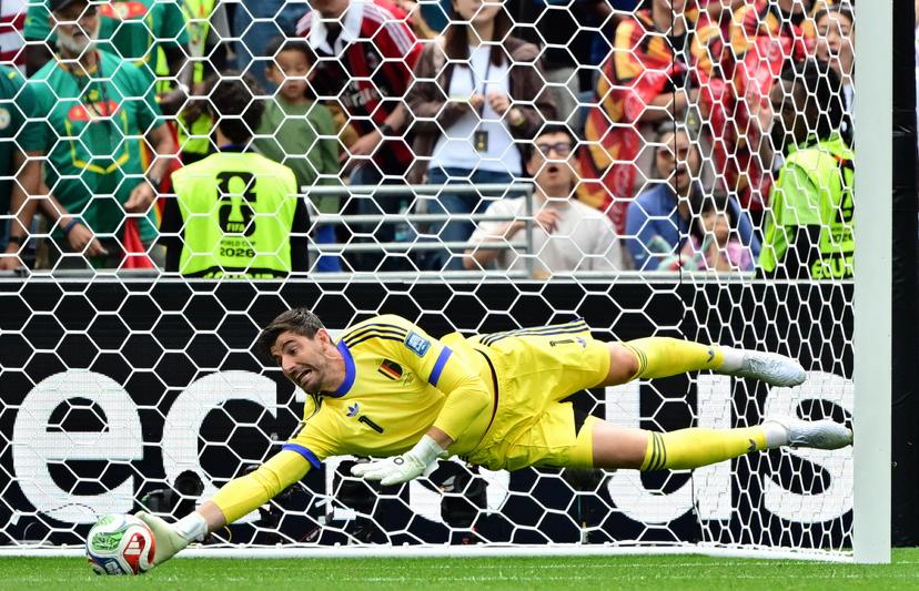 Belgium's goalkeeper Thibaut Courtois misses the ball during a soccer game between Belgian national team Red Devils and Senegal, on Wednesday 01 July 2026, at the Seattle Field, in Seattle, a 1/16 finals game in the FIFA World Cup 2026. BELGA PHOTO DIRK WAEM