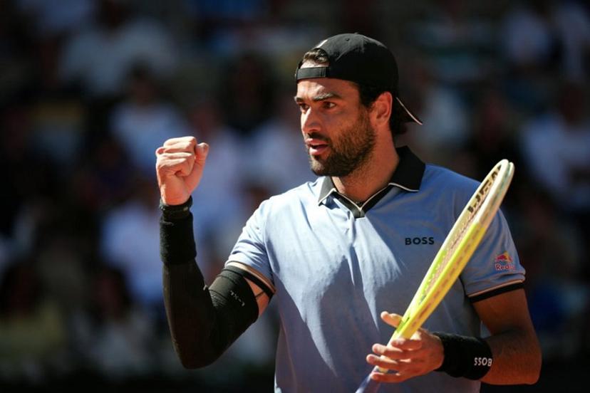Italy's Matteo Berrettini reacts to a point against Argentina's Juan Manuel Cerundolo during their men's singles match on day 9 of the French Open tennis tournament on Court Suzanne-Lenglen at the Roland-Garros Complex in Paris on June 1, 2026.  Dimitar DILKOFF / AFP