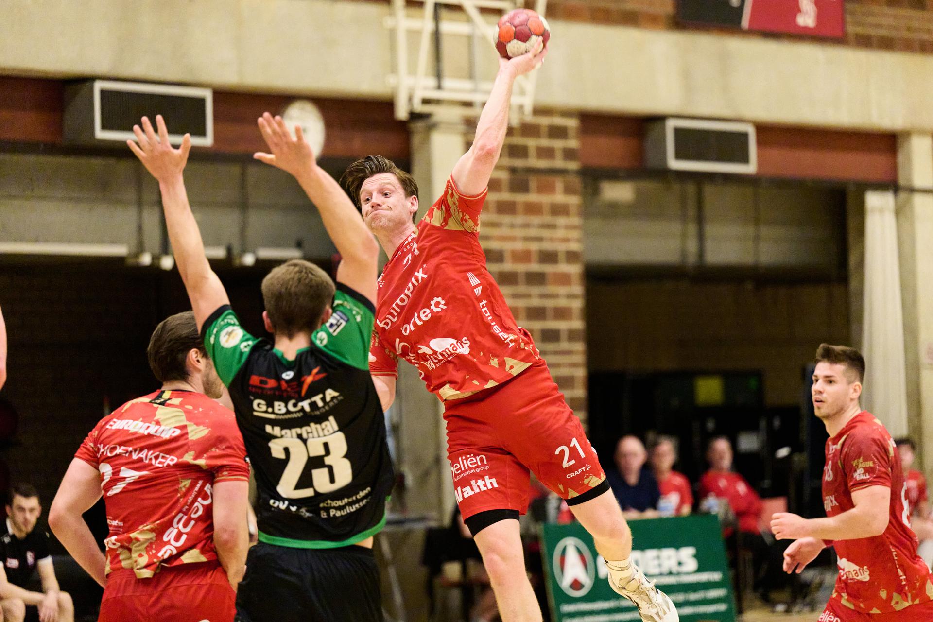 ATTENTION EDITORS - HAND OUT PICTURES - EDITORIAL USE WITH STORY ON HANDBALL ONLY - MANDATORY CREDIT ALAIN DECAMPS  Pelt's Louis Vandebeeck pictured in action during the handball match between Sporting Pelt and Hubo Handball, a game in the Belgian first league handball competition, on Wednesday 01 May 2024. BELGA PHOTO ALAIN DECAMPS