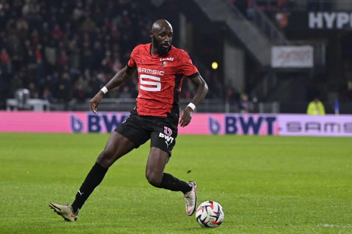 Rennes' Ivorian midfielder #75 Seko Fofana runs with the ball during the French L1 football match between Stade Rennais FC and Stade Brestois 29 (Brest) at Roazhon Park stadium in Rennes, western France on January 18, 2025. DAMIEN MEYER / AFP