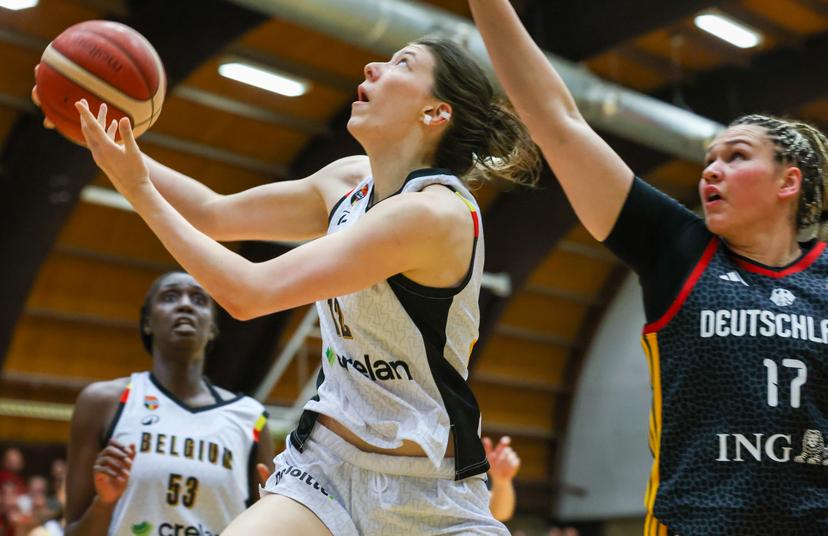 Belgium's Ella Declercq fights for the ball during a friendly basket game between Belgium's national team Belgian Cats and Germany, on Friday 05 June 2026 in Vilvoorde. BELGA PHOTO VIRGINIE LEFOUR