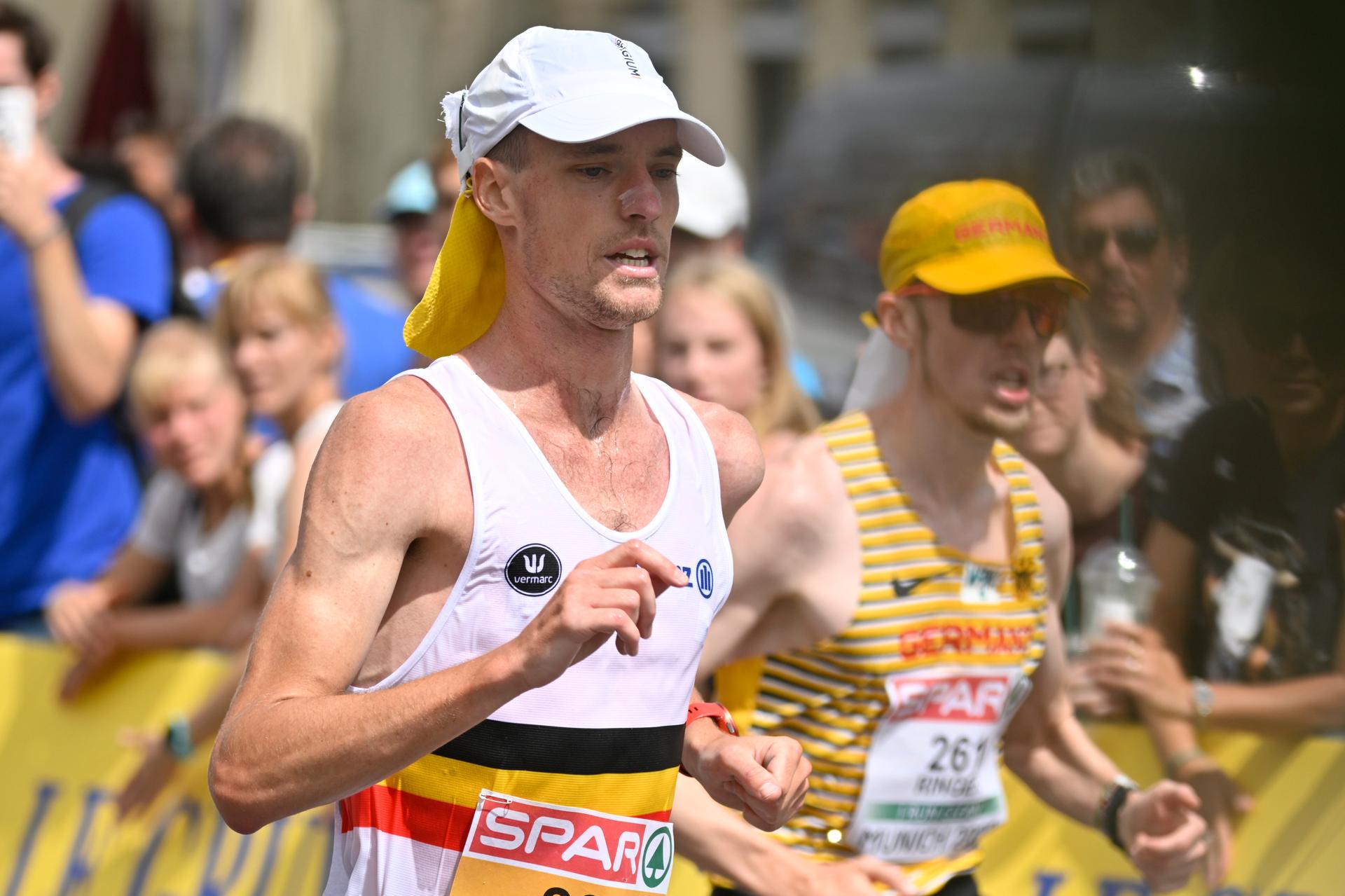 Belgian Koen Naert pictured in action during the men marathon race on the first day of the Athletics European Championships, at Munich 2022, Germany, on Monday 15 August 2022. The second edition of the European Championships takes place from 11 to 22 August and features nine sports. BELGA PHOTO ERIC LALMAND