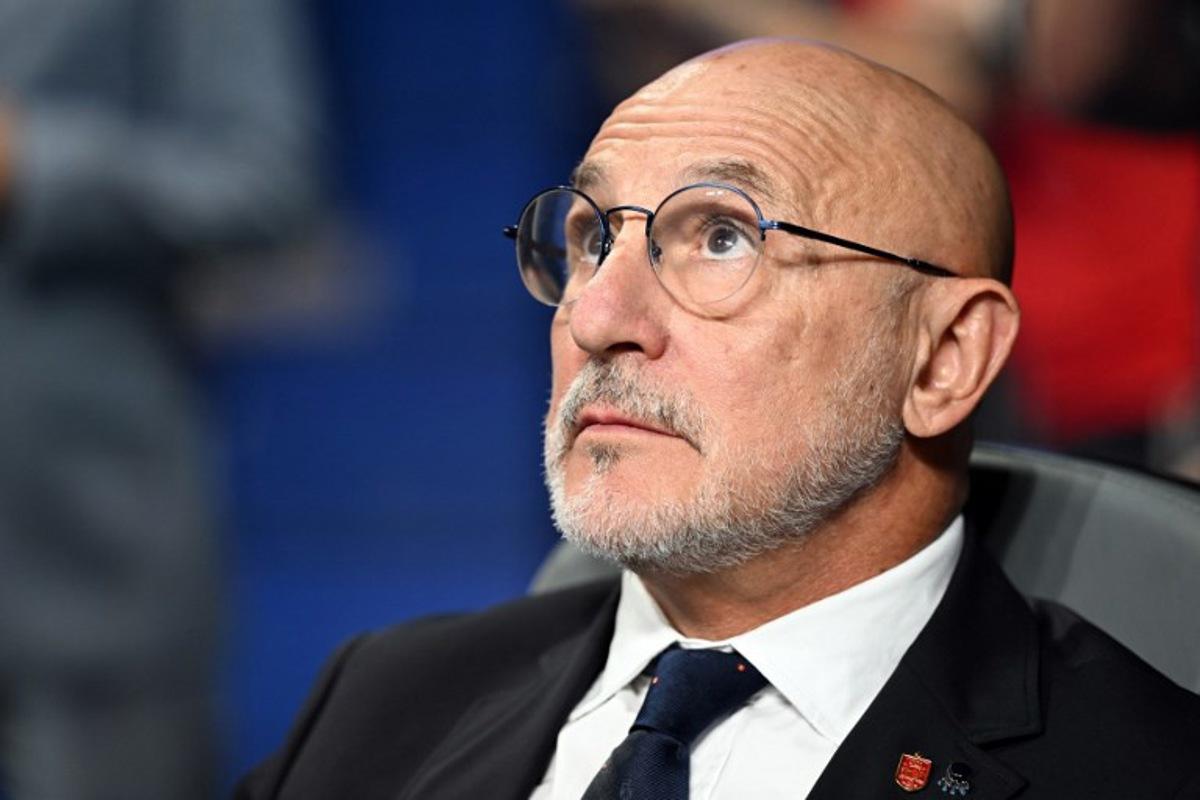 Spain's head coach Luis de la Fuente looks on ahead of the 2026 World Cup Group H football match between Spain and Cape Verde at the Atlanta Stadium in Atlanta on June 15, 2026. ROBERTO SCHMIDT / AFP
