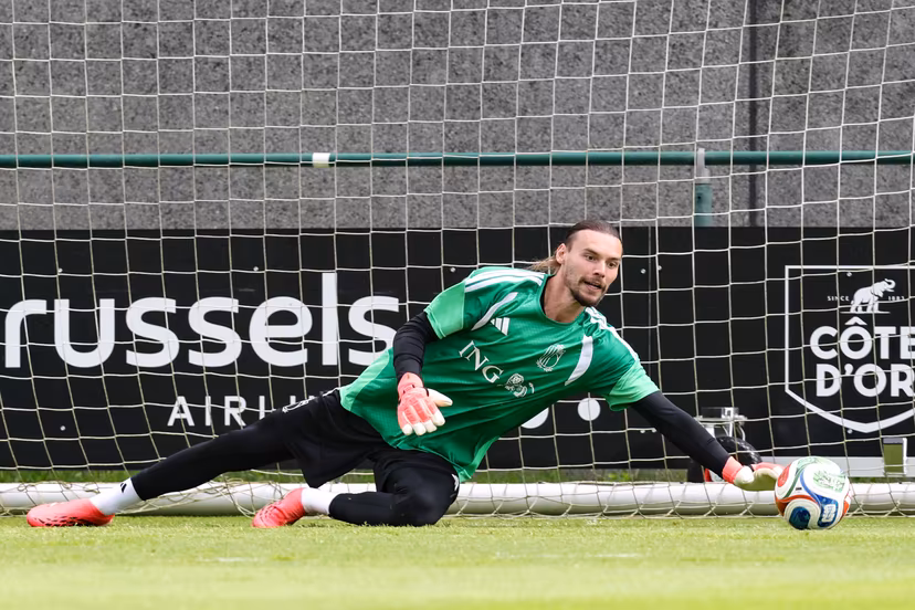 Belgium's goalkeeper Maarten Vandevoordt pictured during a training session of Belgian national soccer team Red Devils, in Brussels, on Friday 05 June 2026. The Red Devils are playing a friendly game against Tunisia tomorrow, part of the preparations for the 2026 FIFA World Cup. BELGA PHOTO BRUNO FAHY