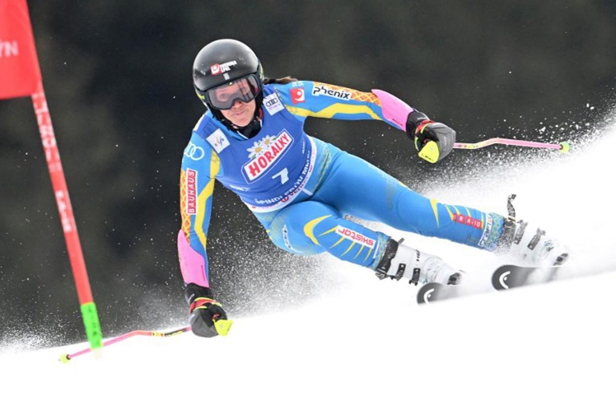 Sweden's Sara Hector competes during the Women's Giant Slalom event of FIS Alpine Skiing World Cup in Spindleruv Mlyn on January 24, 2026. Michal Cizek / AFP