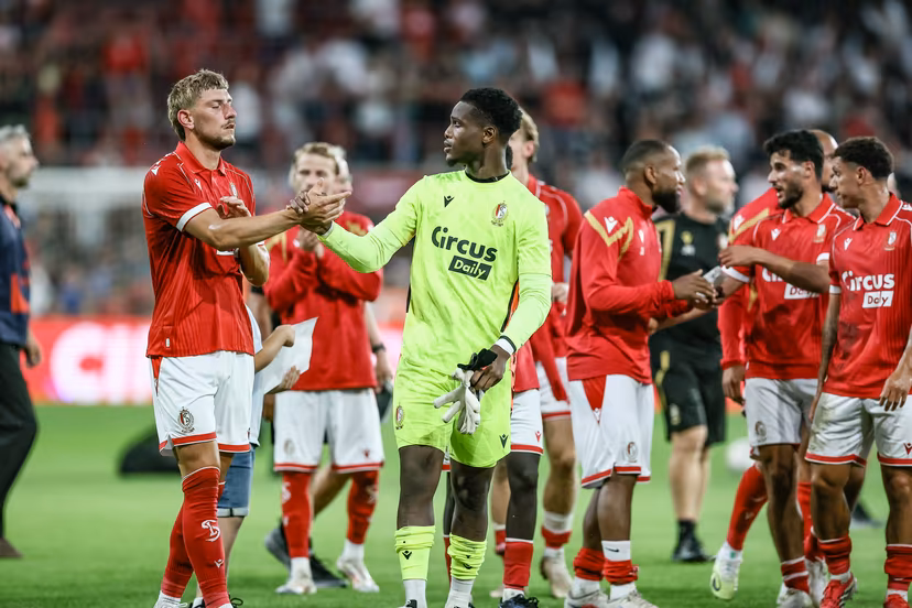 Standard's players pictured after a friendly soccer game between Belgian first division soccer team Standard de Liege and Italian Juventus, on Saturday 25 July 2026 in Liege, in preparation of the upcoming 2026-2027 Belgian first division soccer season. BELGA PHOTO BRUNO FAHY