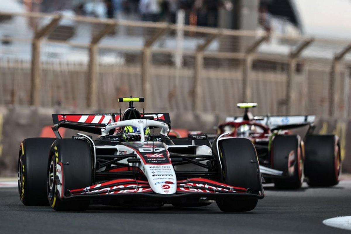 Haas' British driver Oliver Bearman competes during the Abu Dhabi Formula One Grand Prix at the Yas Marina Circuit in Abu Dhabi on December 7, 2025. Fadel SENNA / AFP