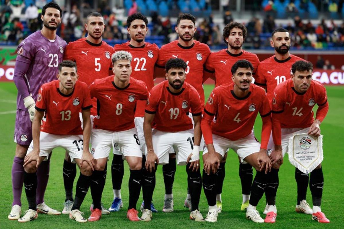 Egypt's players pose for a team picture prior the Africa Cup of Nations (CAN) semi-final football match between Senegal and Egypt at the Grand stadium in Tangiers on January 14, 2026. Abdel Majid BZIOUAT / AFP