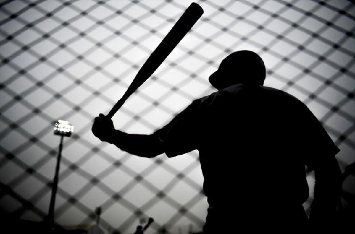 A players warms up before the start of the Softball's Men Grand Final between the US and Argentina during the Lima 2019 Pan-American Games in Lima, on August 1, 2019. Ernesto BENAVIDES / AFP
