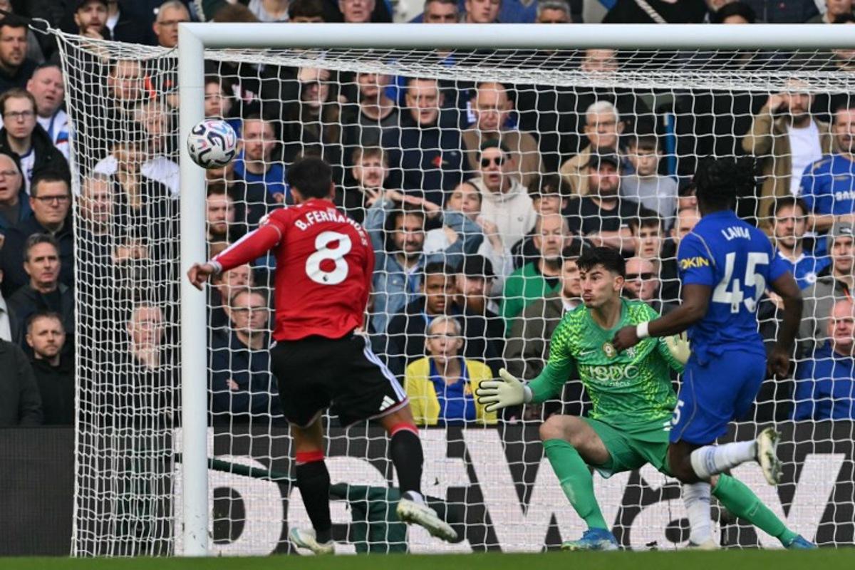 Manchester United's Portuguese midfielder #08 Bruno Fernandes shoots but fails to score during the English Premier League football match between Chelsea and Manchester United at Stamford Bridge in London on October 31, 2026. Glyn KIRK / AFP