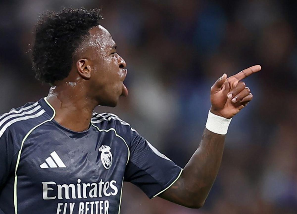 Real Madrid's Brazilian forward #07 Vinicius Junior gestures during the Spanish league football match between RCD Espanyol and Real Madrid CF at RCDE Stadium in Cornella de Llobregat on May 3, 2026. Josep LAGO / AFP