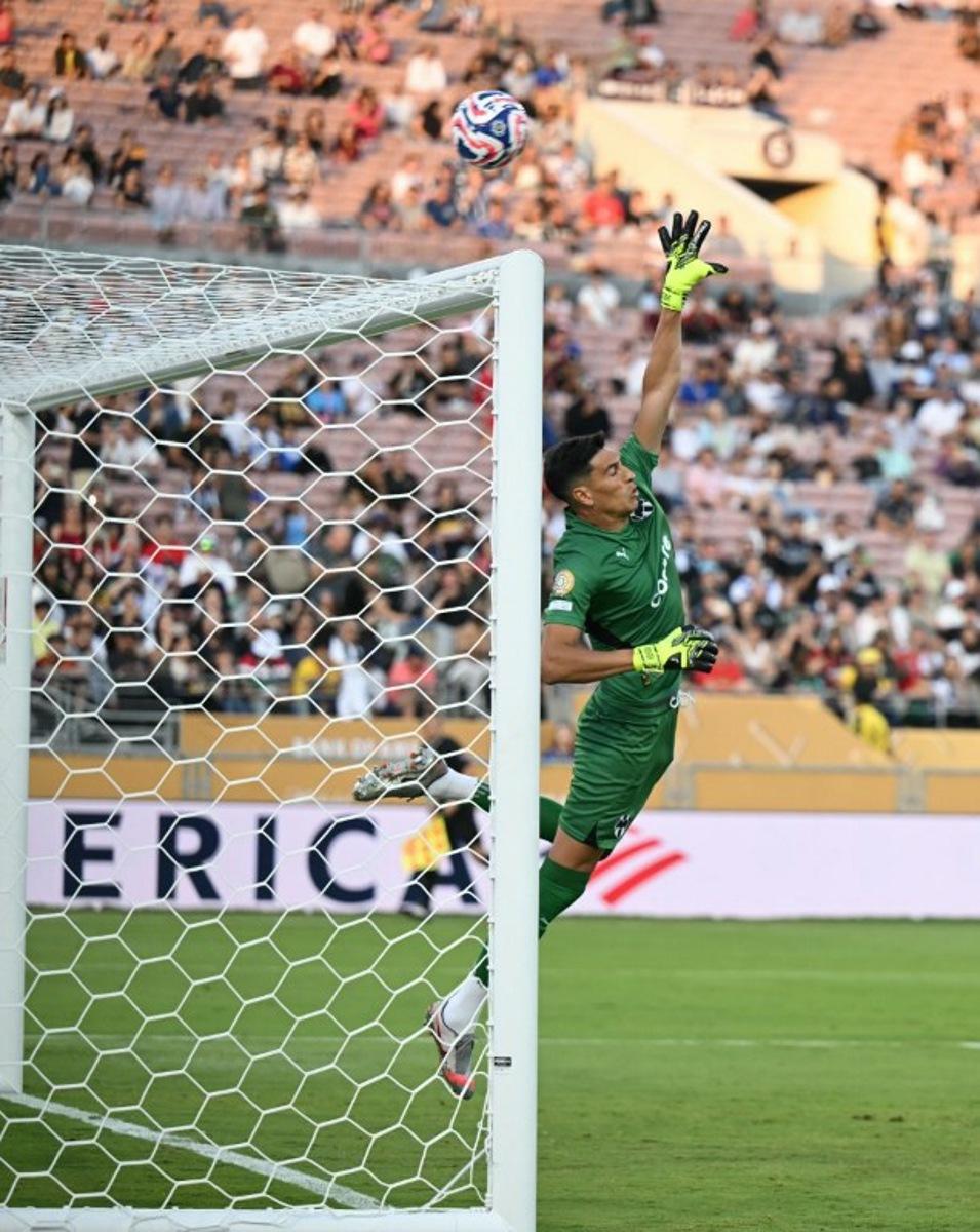 Monterrey's Argentine goalkeeper #01 Esteban Andrada jumps for the ball during the FIFA Club World Cup 2025 Group E football match between Japan's Urawa Red Diamonds and Mexico's Monterrey at the Rose Bowl stadium in Pasadena on June 25, 2025. Yuri CORTEZ / AFP