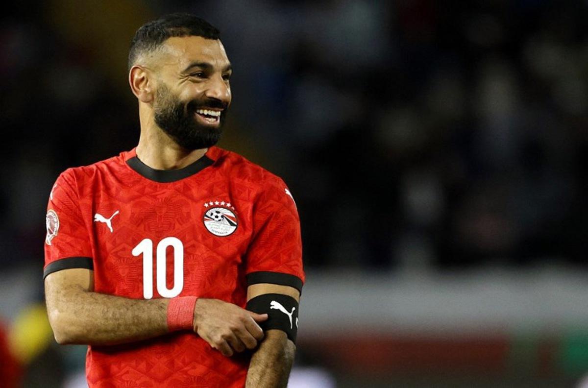 Egypt's forward #10 Mohamed Salah removes the captain's armband during the Africa Cup of Nations (CAN) third place football match between Egypt and Nigeria at the Mohammed V Stadium in Casablanca on January 17, 2026. Abdel Majid BZIOUAT / AFP