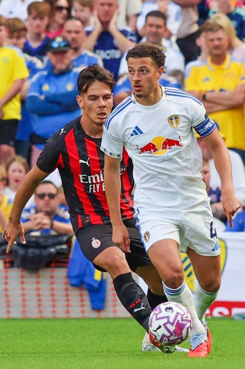 Leeds United's Welsh midfielder #04 Ethan Ampadu looks to play a pass during the pre-season friendly football match between Leeds United and AC Milan at the Aviva Stadium in Dublin on August 9, 2025. Paul Faith / AFP