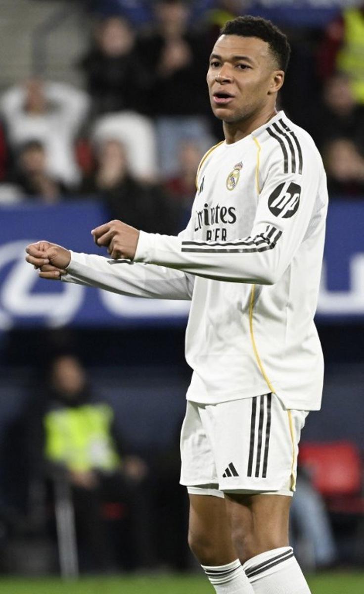 Real Madrid's French forward #10 Kylian Mbappe reacts during the Spanish league football match between CA Osasuna and Real Madrid CF at El Sadar Stadium in Pamplona on February 21, 2026. ANDER GILLENEA / AFP