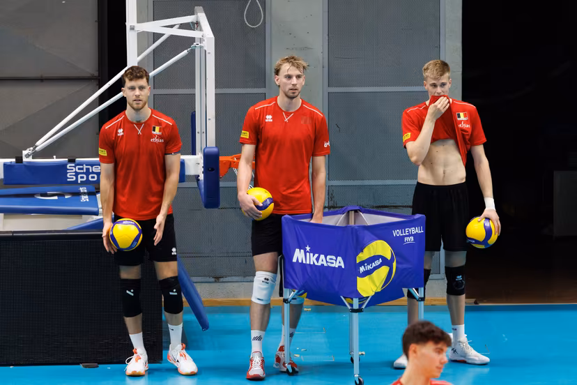 Belgium's players pictured in action during the media day of the Red Dragons, Belgian national men's volleyball team, ahead of the World Championship, in Roeselare, on Thursday 04 September 2025. The FIVB 2025 Volleyball World Championship take place from 12 to 28 September in the Philippines. BELGA PHOTO KURT DESPLENTER