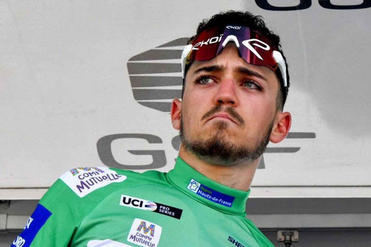 French Jason Tesson of St Michel-Auber93 reacts after loosing the leader pink jersey at the end of the third stage of the "4 jours de Dunkerque" (Four days of Dunkirk) cycling race between Peronne and Mont Saint Eloi, northern France, on May 5, 2022. FRANCOIS LO PRESTI / AFP