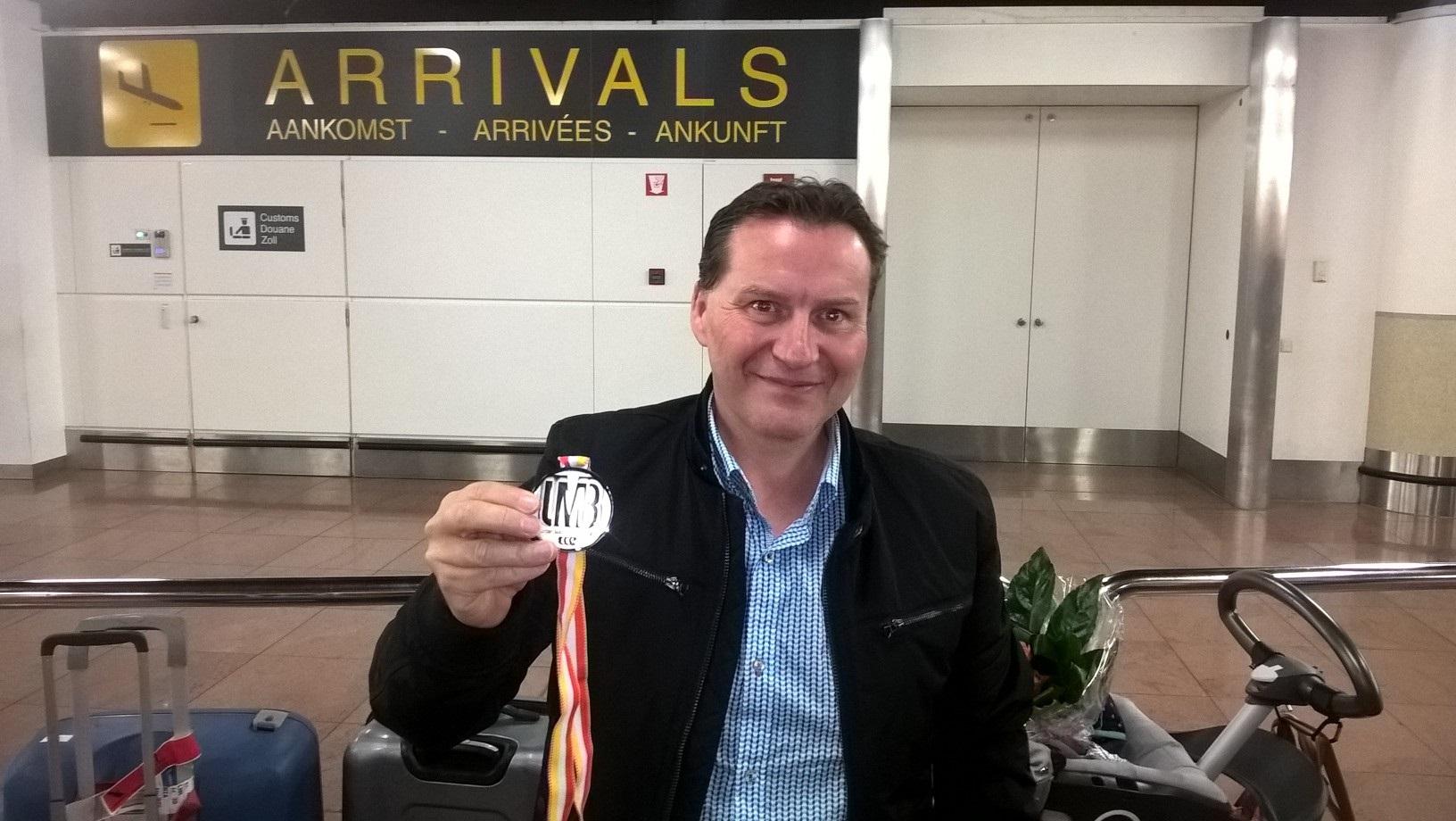 ATTENTION EDITORS - BEST QUALITY AVAILABLE Belgian Eddy Merckx, shows his silver medal, at his arrival at Zaventem airport, back from the world championship in Santa Cruz, Bolivia, Tuesday 14 November 2017. BELGA PHOTO TOON SACRE