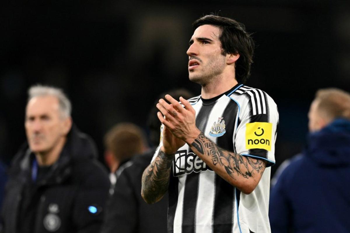 Newcastle United's Italian midfielder #08 Sandro Tonali reacts after the English League Cup semi final second leg football match between Manchester City and Newcastle United at the Etihad stadium in Manchester, northwest England on February 4, 2026. Oli SCARFF / AFP