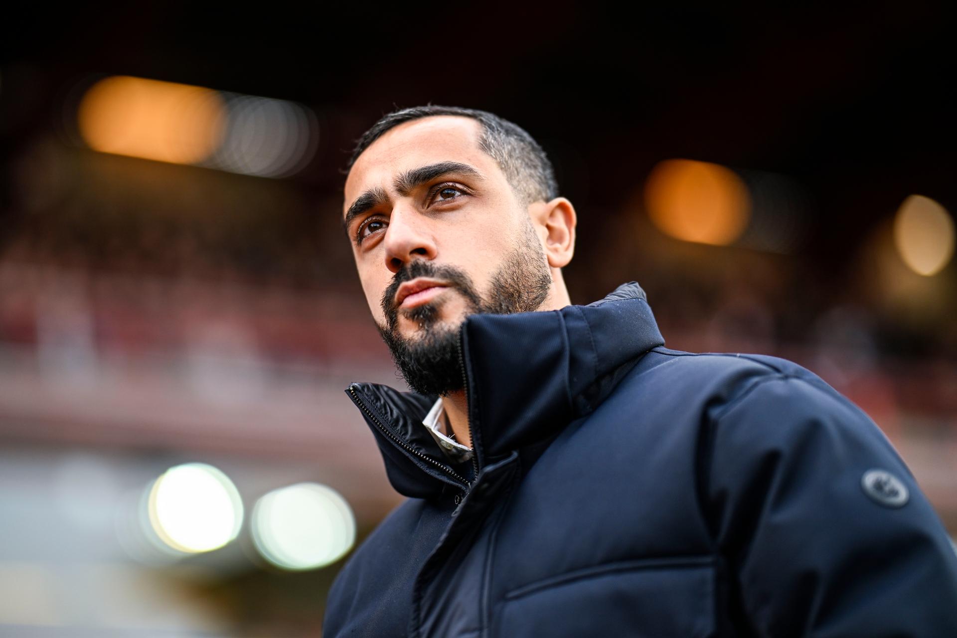 Dender's head coach Hayk Milkon pictured at the start of a soccer match between SV Zulte Waregem and FCV Dender EH, Saturday 07 February 2026 in Waregem, on day 24 of the 2025-2026 'Jupiler Pro League' first division of the Belgian championship. BELGA PHOTO TOM GOYVAERTS