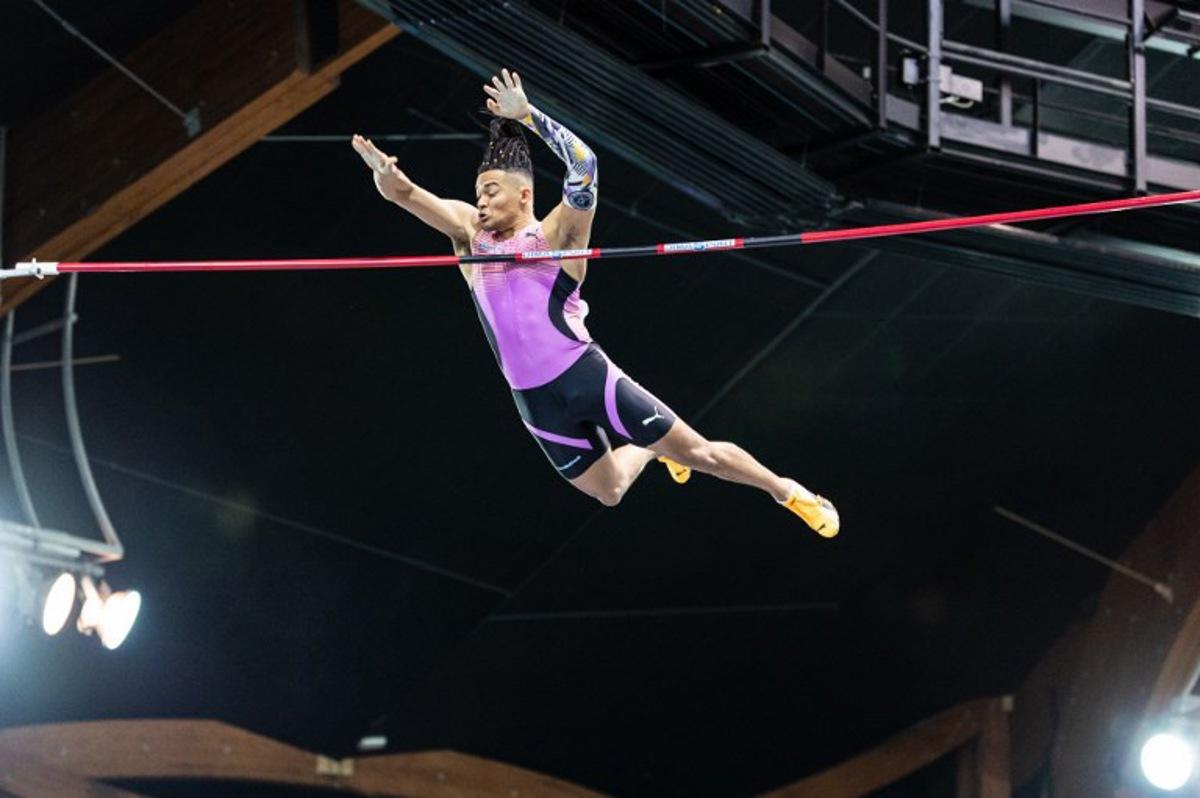 Greece's Emmanouil Karalis competes in the men's pole vault at the Athletics meeting "Hauts-de-France Pas-de-Calais" as part of the World Indoor Tour Gold, in Lievin, northern France on February 19, 2026. Sameer Al-DOUMY / AFP